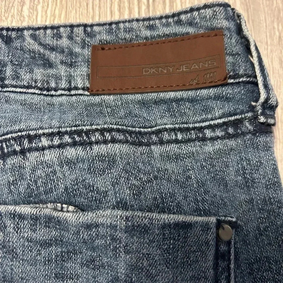 DKNY Women's Floral Pattern Straight Leg Jeggings Jeans Blue Size 06 no flaws - Picture 6 of 12